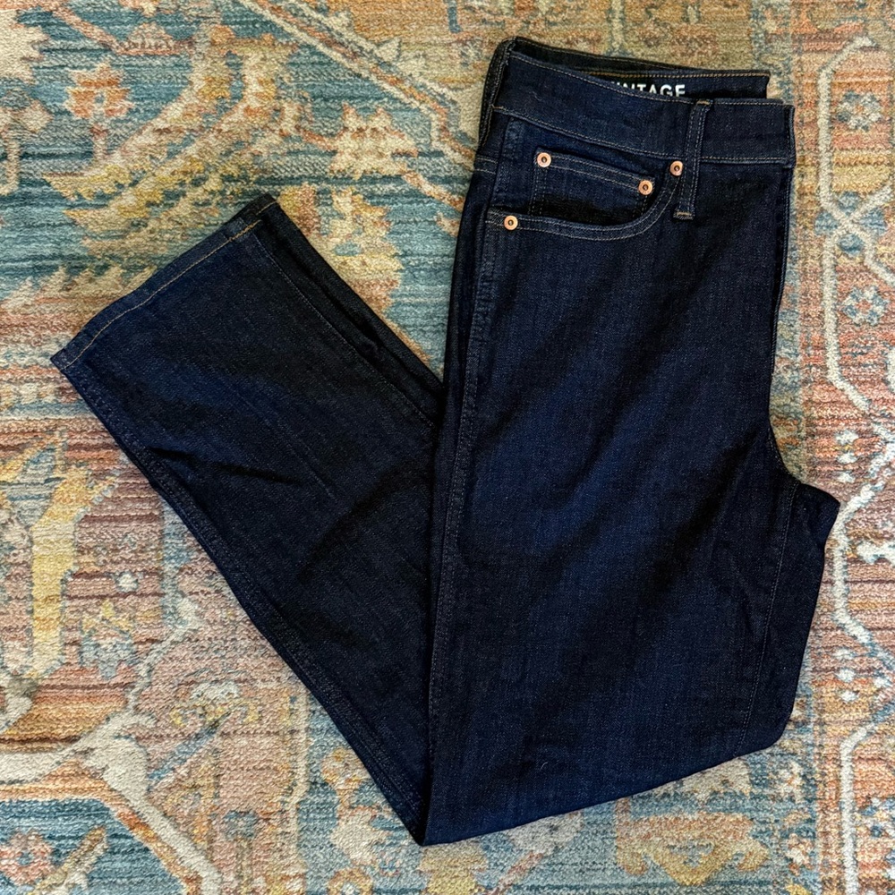 EUC 9" mid-rise vintage slim-straight jean in resin rinse - Size 30